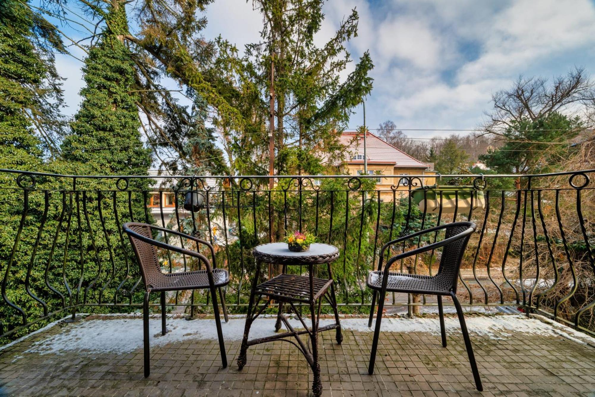 Mountain Villa View Apartment 옐레니아구라 외부 사진